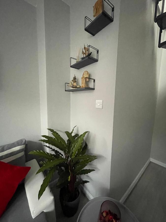 Unique Duplex Apartment Free Parking Free Wi-Fi 6 Minutes From Leeds City Centre Exterior foto