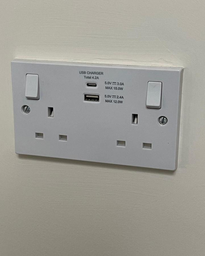 Unique Duplex Apartment Free Parking Free Wi-Fi 6 Minutes From Leeds City Centre Exterior foto